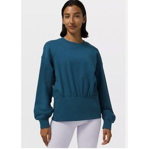 Lululemon Hugged Waist Pullover Size 6 Blue Borealis Sweatshirt